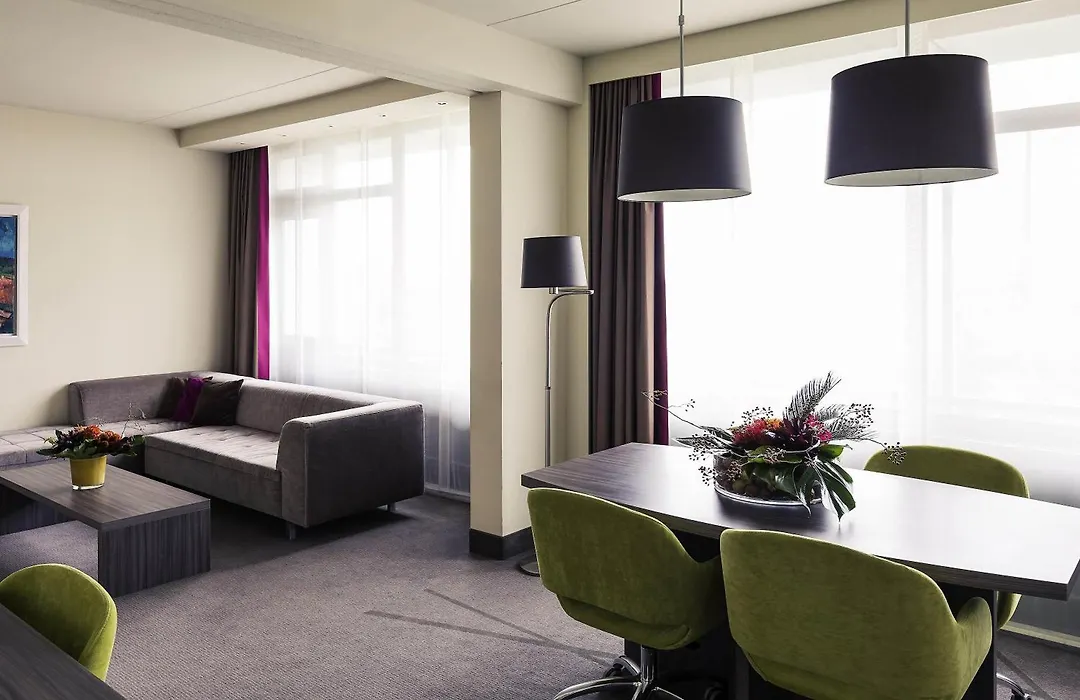 Mercure Hotel Groningen Martiniplaza-1